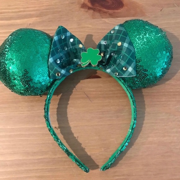 Other - Green Sequin Shamrock Mickey Ears Headband